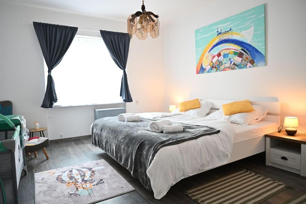 Rodinny Apartman U Broumovskeho Namesti Esterno foto
